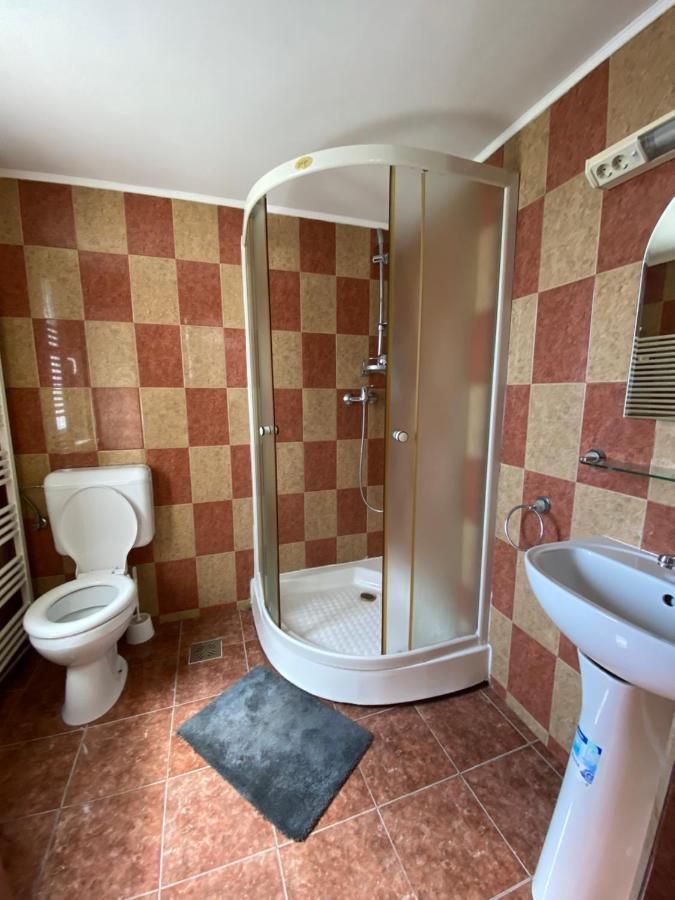 Pensiunea Martuca Surdesti  Exteriér fotografie